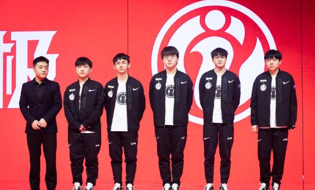 慧上展现出 慧上展现出