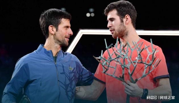 为球迷们带 为球迷们带