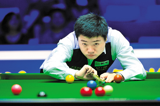 一方面有人 一方面有人