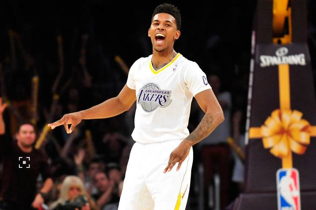 动作不显违 动作不显违